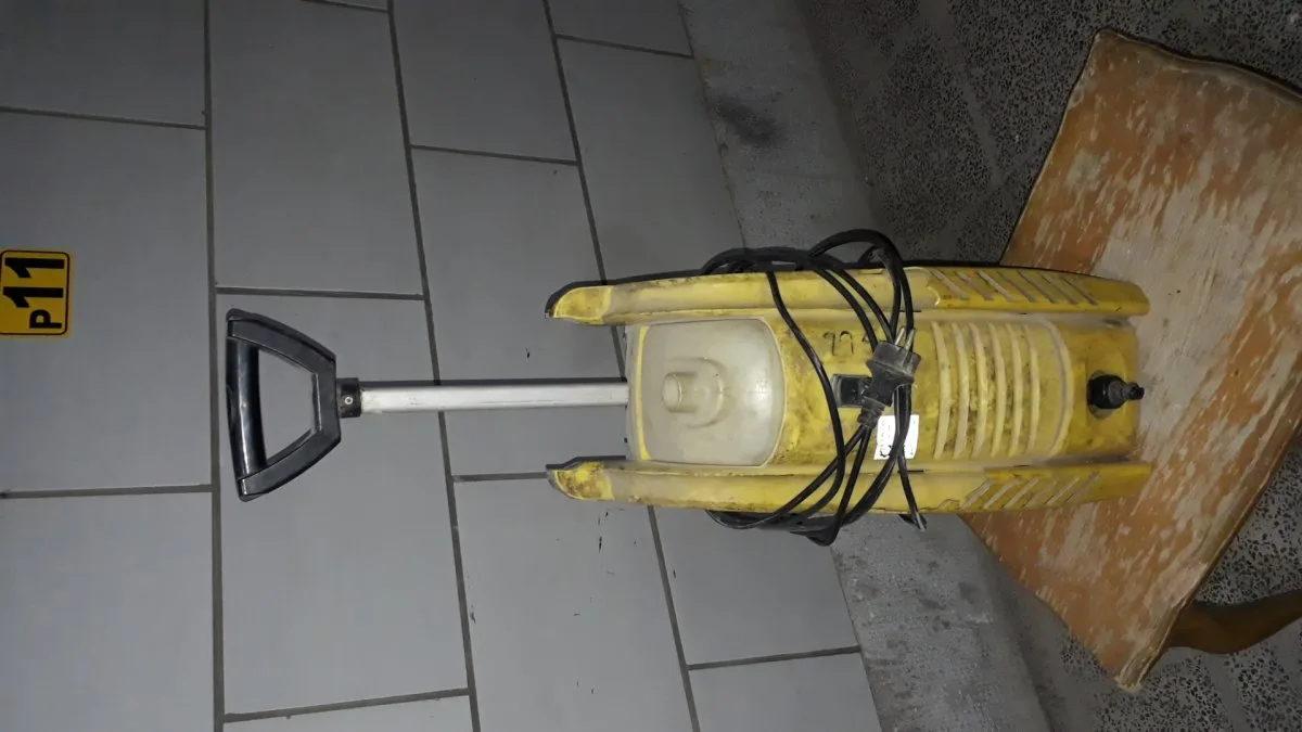 کارواش بسیارقوی وخارجی